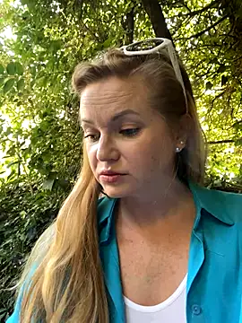 Snapshot of Lady__Maria chatting on 10/18/25, 11:23 Lady Maria online show from 10/18/25, 11:23