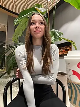 barbiehumpxxx online show from 11/18/25, 07:28