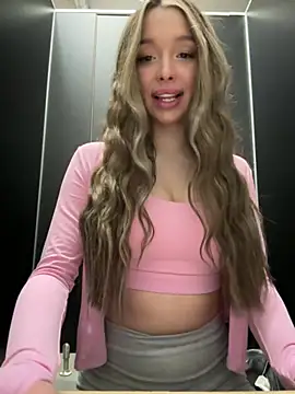 barbiehumpxxx online show from 04/16/26, 12:44