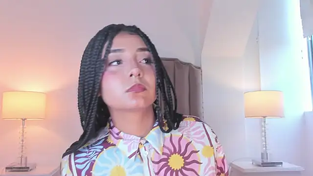Snapshot of Emma_Torres__ chatting on 06/29/26, 12:38 Emma Torres online show from 06/29/26, 12:38