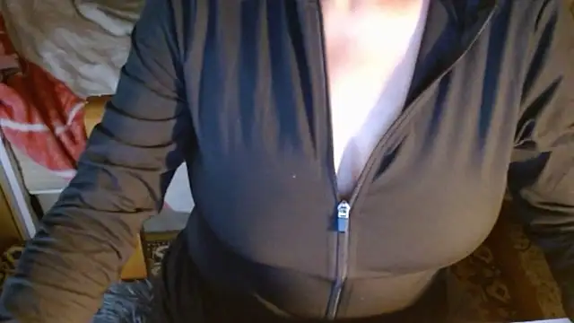 Snapshot of MysteryLadyxXx chatting on 05/09/26, 02:20 MysteryLadyxXx online show from 05/09/26, 02:20