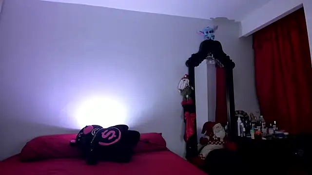 Snapshot of sweet_evill_ chatting on 12/26/24, 11:24 sweet evill  online show from 12/26/24, 11:24