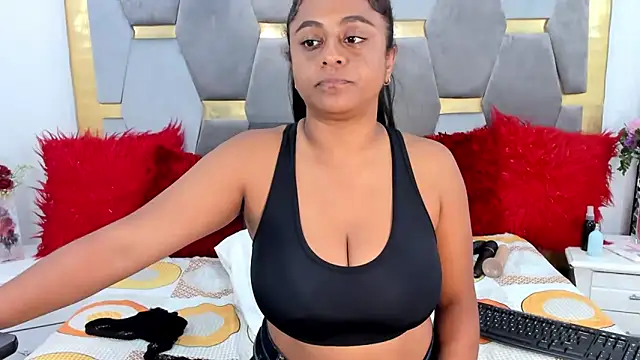 BellaKarla online show from 01/24/25, 11:12