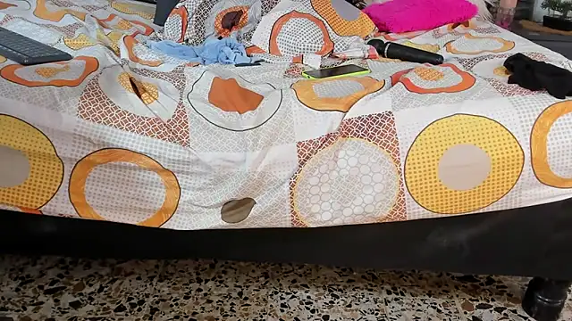BellaKarla online show from 03/02/25, 12:20