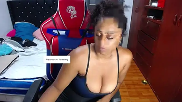 BellaKarla online show from 02/01/26, 01:37