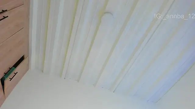 annie barozzi online show from 04/01/26, 02:25