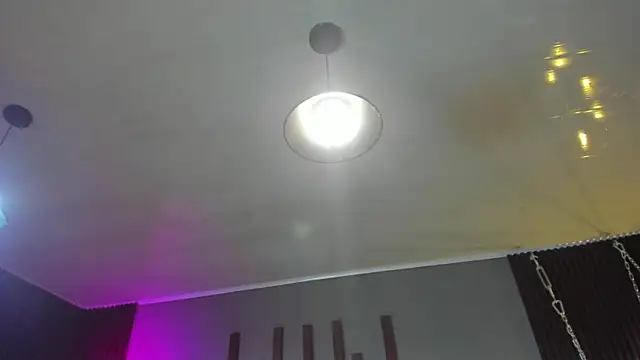 Snapshot of annie_barozzi chatting on 01/13/26, 01:15 annie barozzi online show from 01/13/26, 01:15