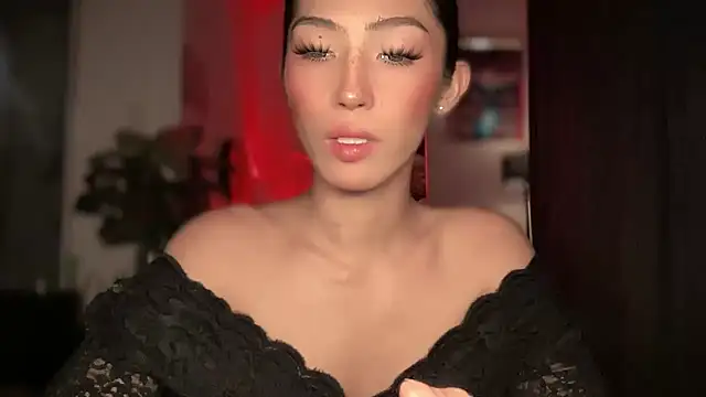 Bella Gordon online show from 12/18/25, 08:23