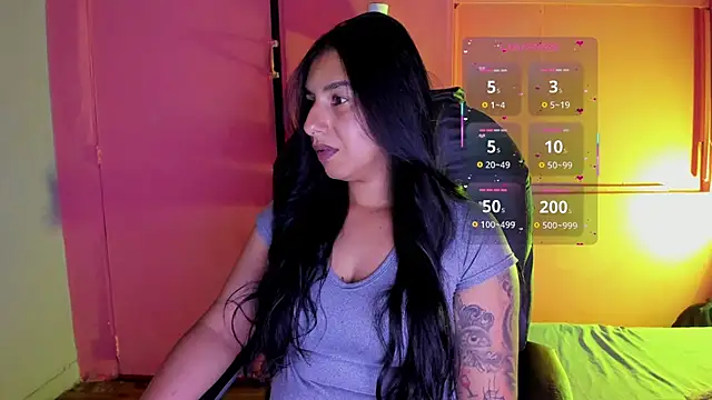 Snapshot of Desipleasure chatting on 02/20/26, 08:00 Desipleasure online show from 02/20/26, 08:00