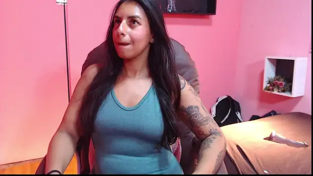 Snapshot of Desipleasure chatting on 02/27/25, 08:31 Desipleasure online show from 02/27/25, 08:31