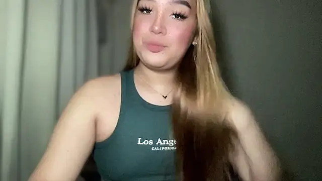 Snapshot of MissCataleyaxxx chatting on 01/30/25, 02:27 MissCataleyaxxx online show from 01/30/25, 02:27