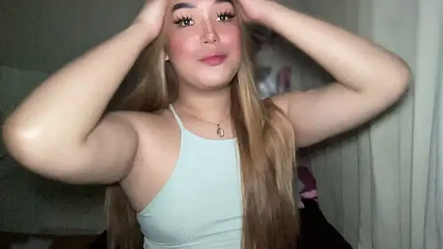 Snapshot of MissCataleyaxxx chatting on 03/14/25, 01:37 MissCataleyaxxx online show from 03/14/25, 01:37