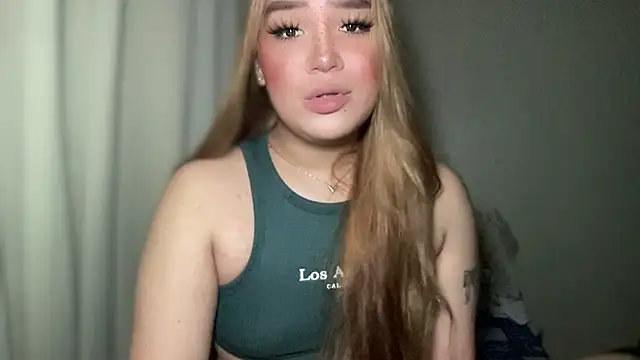 Snapshot of MissCataleyaxxx chatting on 01/28/25, 01:08 MissCataleyaxxx online show from 01/28/25, 01:08