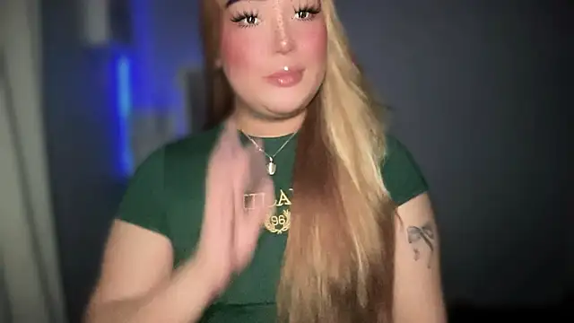 Snapshot of MissCataleyaxxx chatting on 09/09/25, 03:16 MissCataleyaxxx online show from 09/09/25, 03:16