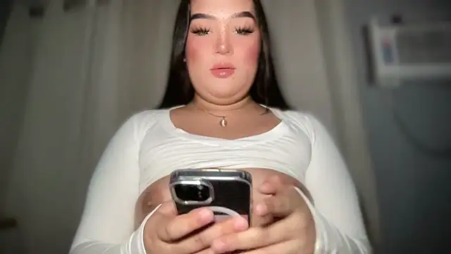 MissCataleyaxxx online show from 12/14/25, 11:05