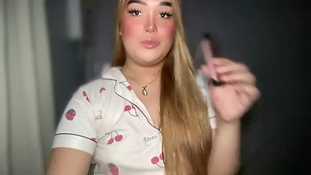 Snapshot of MissCataleyaxxx chatting on 10/23/25, 11:53 MissCataleyaxxx online show from 10/23/25, 11:53