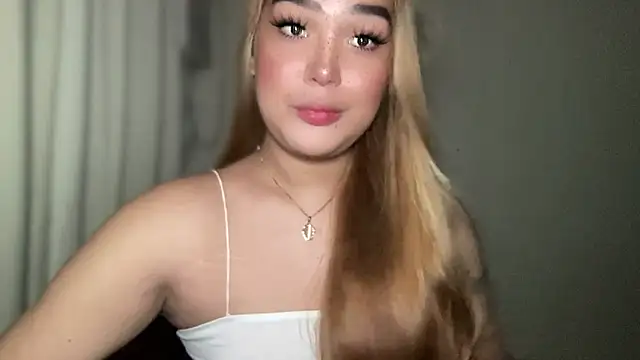 Snapshot of MissCataleyaxxx chatting on 03/20/25, 11:45 MissCataleyaxxx online show from 03/20/25, 11:45