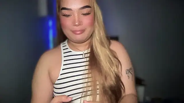 Snapshot of MissCataleyaxxx chatting on 09/12/25, 02:01 MissCataleyaxxx online show from 09/12/25, 02:01