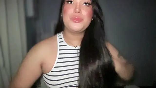 Snapshot of MissCataleyaxxx chatting on 11/08/25, 12:58 MissCataleyaxxx online show from 11/08/25, 12:58