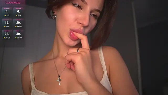 -JuicyMolly- online show from 02/24/26, 03:13