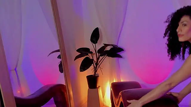 Snapshot of goddes_helena chatting on 03/23/25, 02:04 goddes helena online show from 03/23/25, 02:04