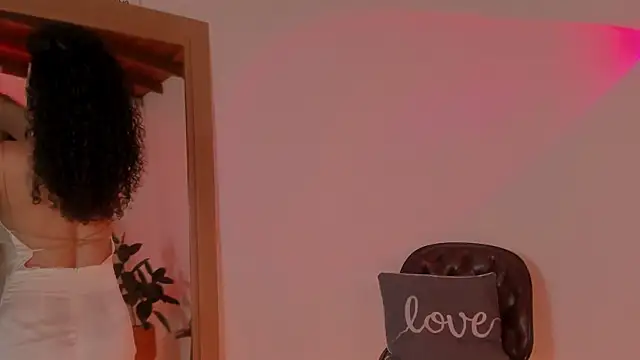 Snapshot of goddes_helena chatting on 02/22/25, 11:24 goddes helena online show from 02/22/25, 11:24