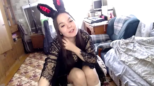 Snapshot of Var_Kiss chatting on 02/17/25, 06:31 Var Kiss online show from 02/17/25, 06:31