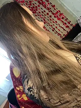 Var Kiss online show from 02/25/26, 04:45