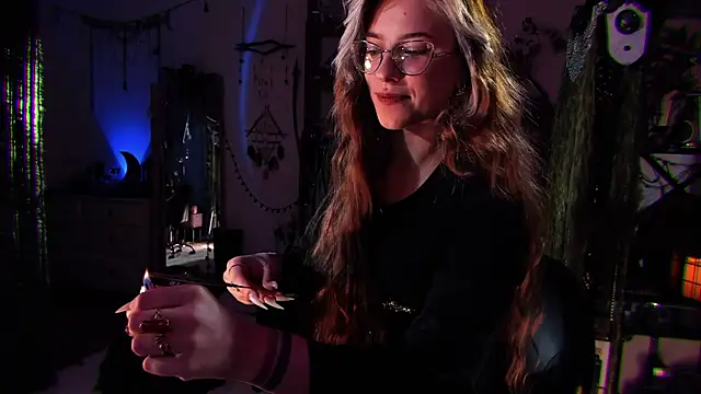 Scarlett Wanner online show from 10/04/25, 07:59