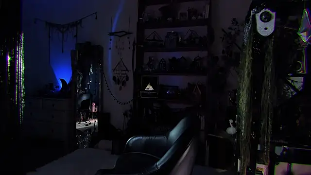 Scarlett Wanner online show from 10/02/25, 08:12