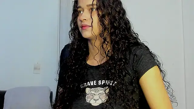 Snapshot of katrhin_66 chatting on 11/07/25, 06:12 katrhin 66 online show from 11/07/25, 06:12