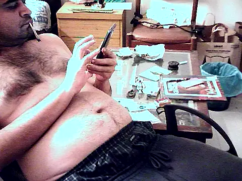 aksxi1 online show from 11/11/25, 11:27