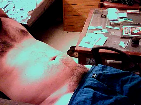 aksxi1 online show from 11/23/25, 02:27