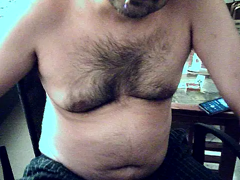 aksxi1 online show from 11/12/25, 12:53