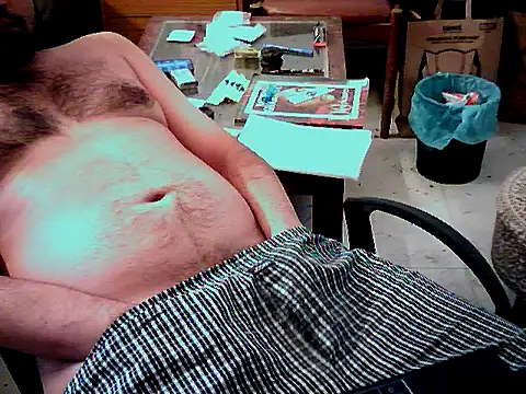 aksxi1 online show from 11/20/25, 06:36