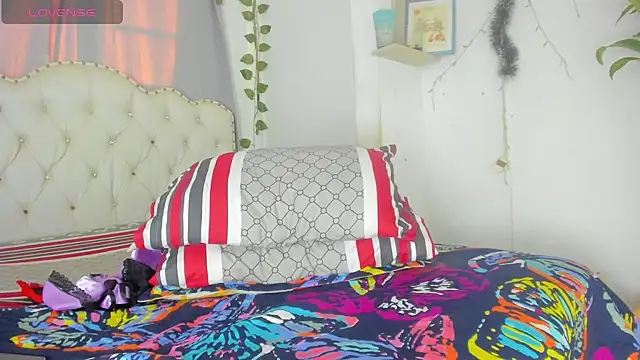 khalyn jenner online show from 09/12/25, 10:20