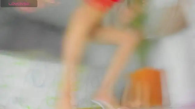 khalyn jenner online show from 09/30/25, 10:05