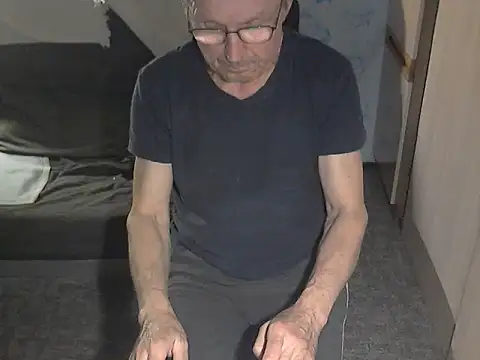 kiam471 online show from 04/09/26, 09:10