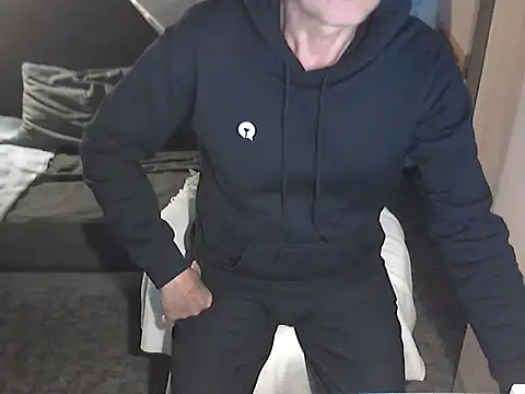 kiam471 online show from 10/01/25, 05:39