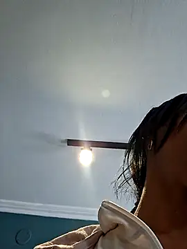 Snapshot of Doll_Loren chatting on 01/19/26, 02:54 Doll Loren online show from 01/19/26, 02:54