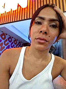 Snapshot of Doll_Loren chatting on 01/06/26, 06:50 Doll Loren online show from 01/06/26, 06:50