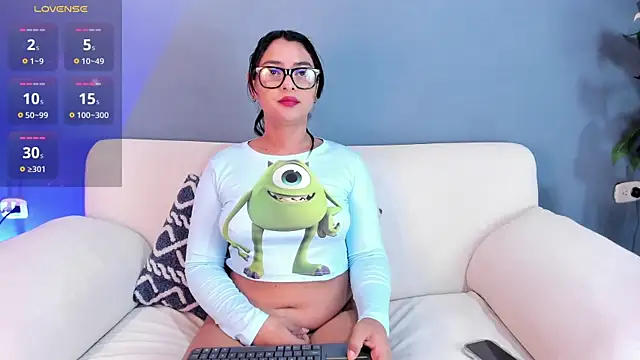 Snapshot of mensia_hernandz chatting on 02/14/25, 01:40 mensia hernandz online show from 02/14/25, 01:40
