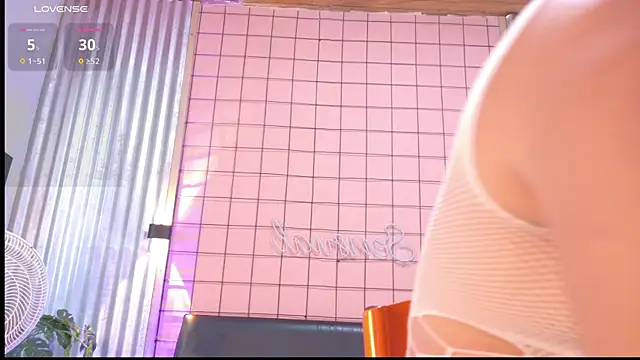 mensia hernandz online show from 11/04/25, 01:26