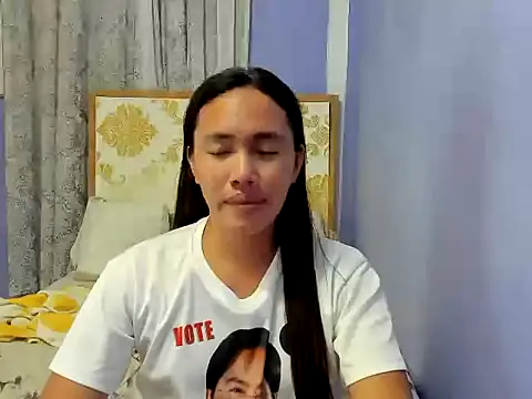 lady kim boner online show from 10/25/25, 02:44