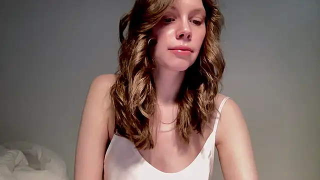 Snapshot of Nikki_Mimimi chatting on 03/04/25, 10:13 Nikki Mimimi online show from 03/04/25, 10:13