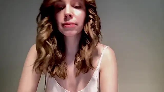 Snapshot of Nikki_Mimimi chatting on 03/01/25, 10:02 Nikki Mimimi online show from 03/01/25, 10:02