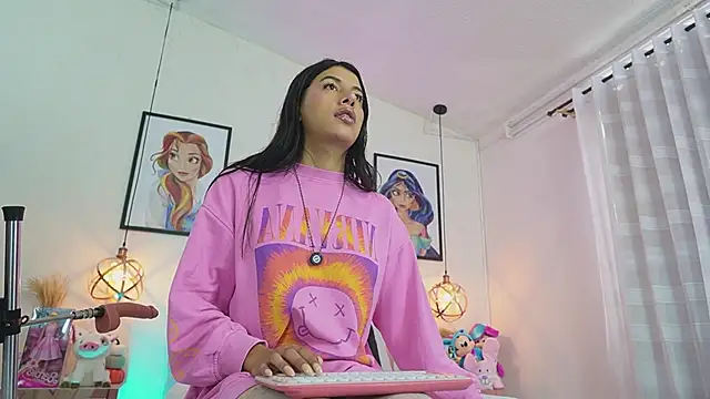 dani parker  online show from 04/27/26, 12:58
