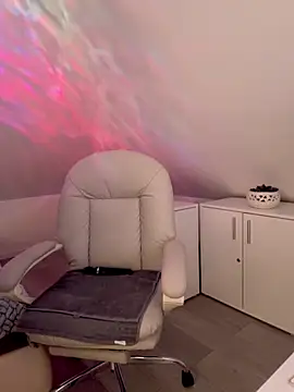 German Milf online show from 02/24/26, 01:12