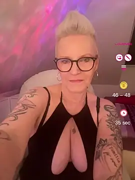 German Milf online show from 05/20/26, 12:46