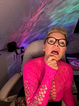 German Milf online show from 10/30/25, 01:53